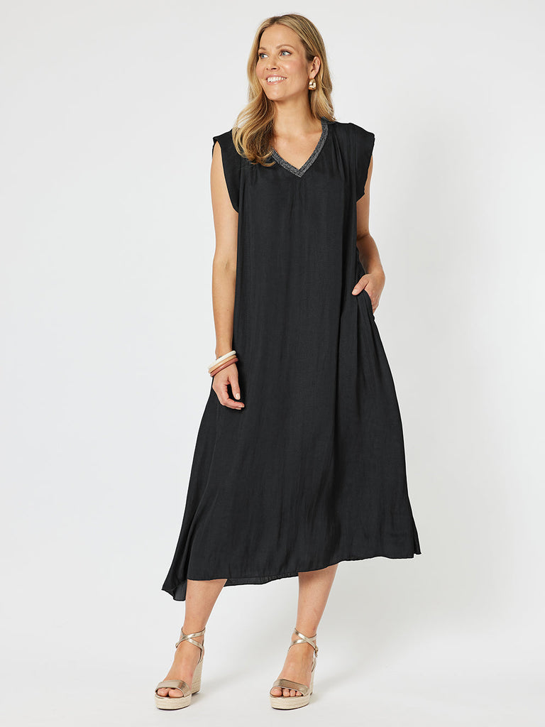 Traveller Luxe V Neck Dress - Black